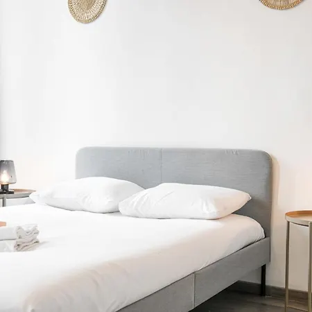 Appartement Vieux-port Grand 2 Ch Avec Terrasse Marseille